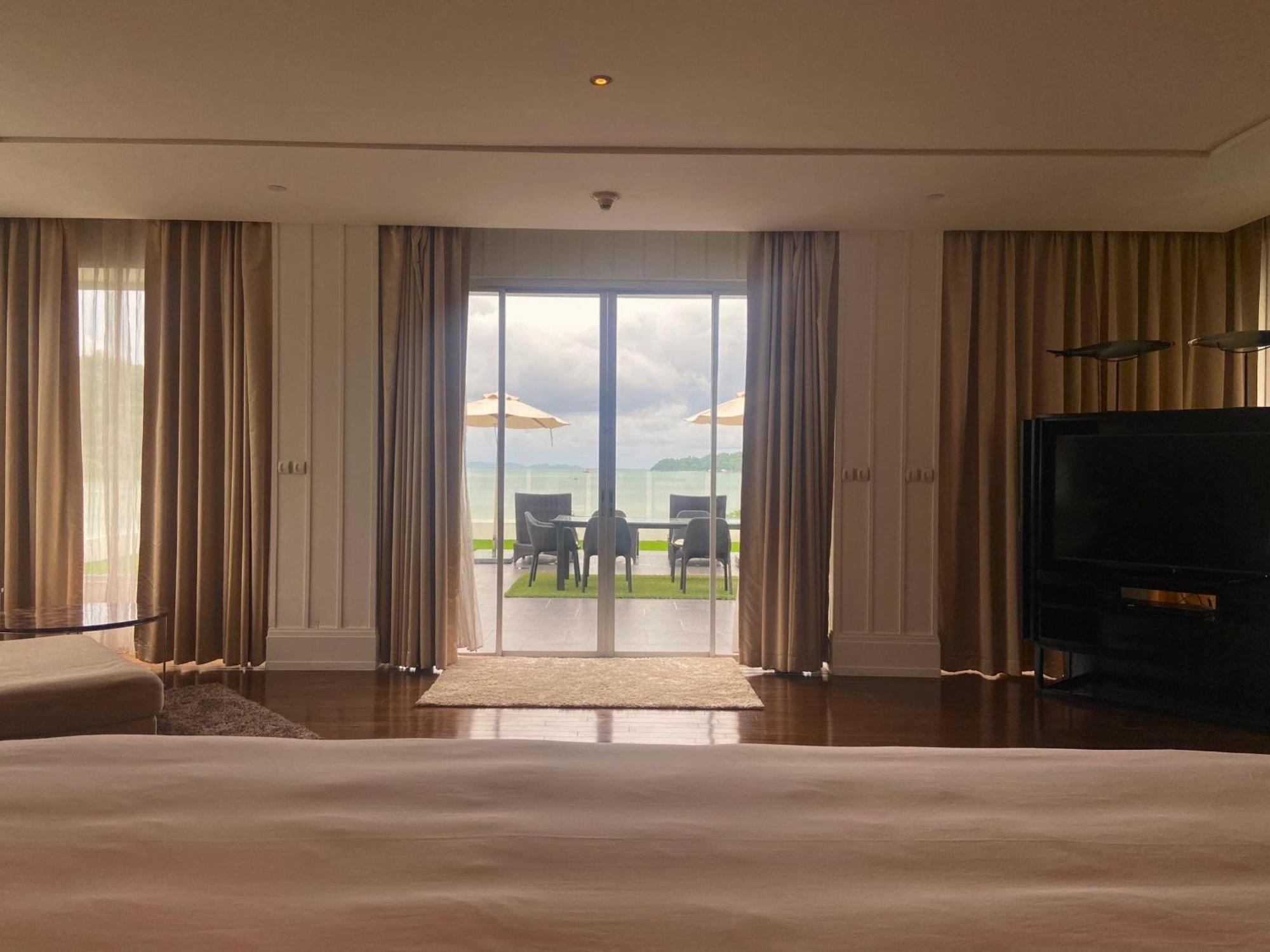 Phuket Panwa Beachfront Resort Exterior foto