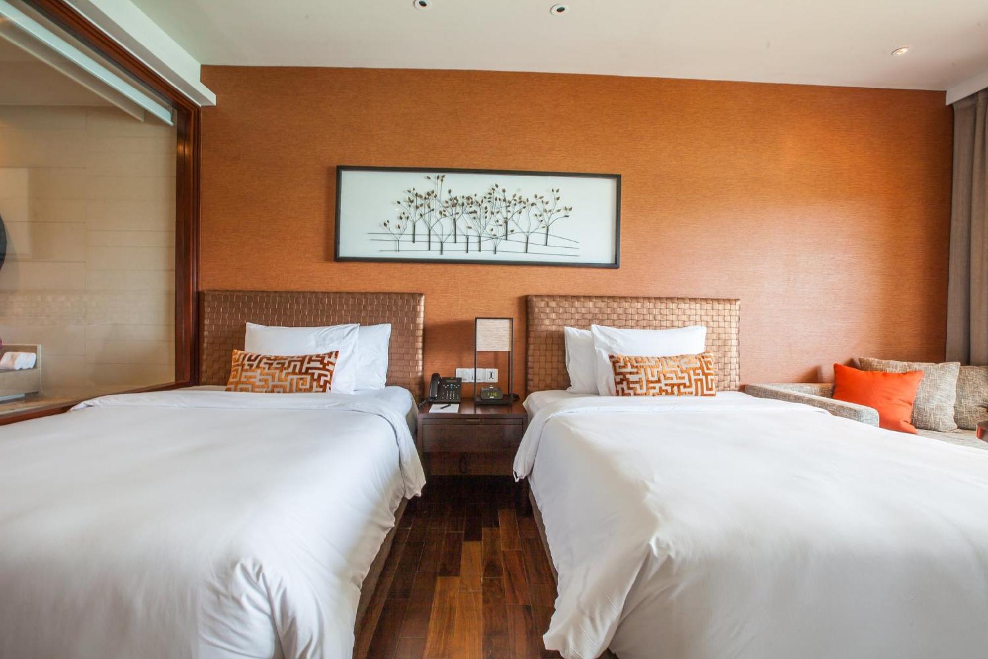 Phuket Panwa Beachfront Resort Exterior foto